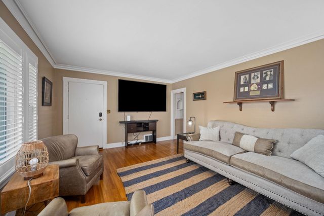 3408 N Lidgerwood St, Spokane, WA 99207