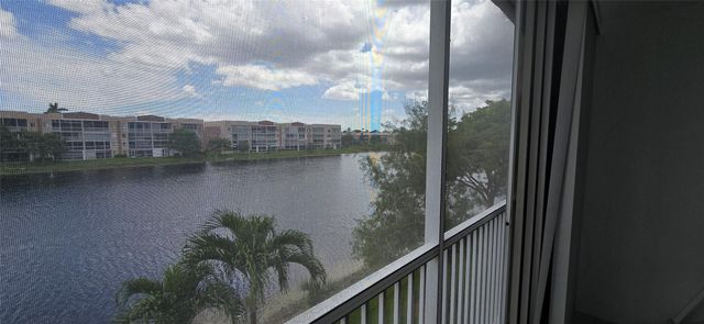 7558 Trent Drive 304, Tamarac, FL 33321