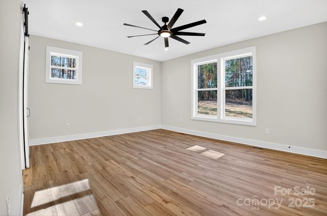 51 Windsor Drive, Taylorsville, NC 28681