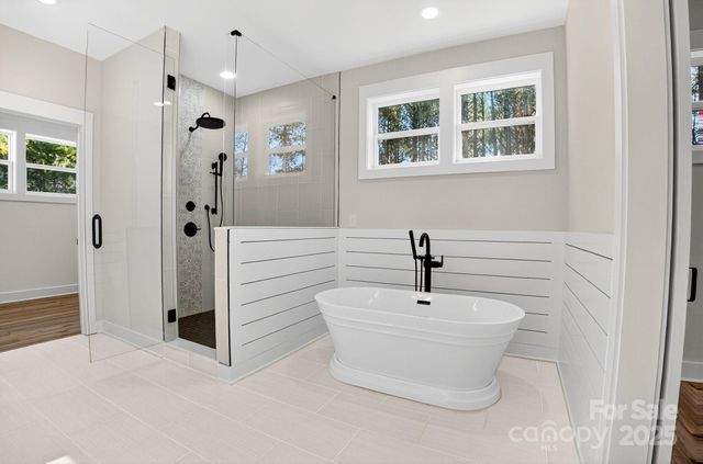 51 Windsor Drive, Taylorsville, NC 28681