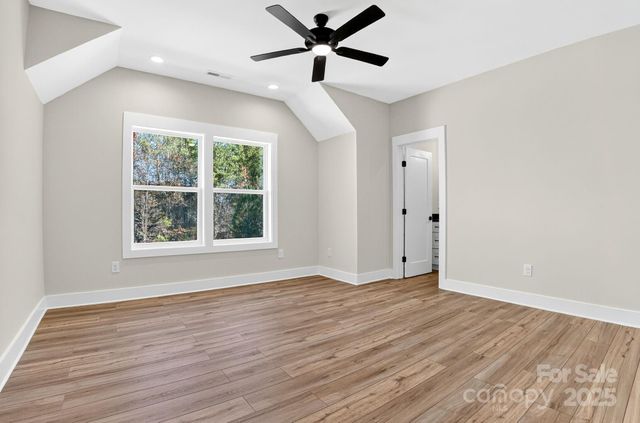 51 Windsor Drive, Taylorsville, NC 28681