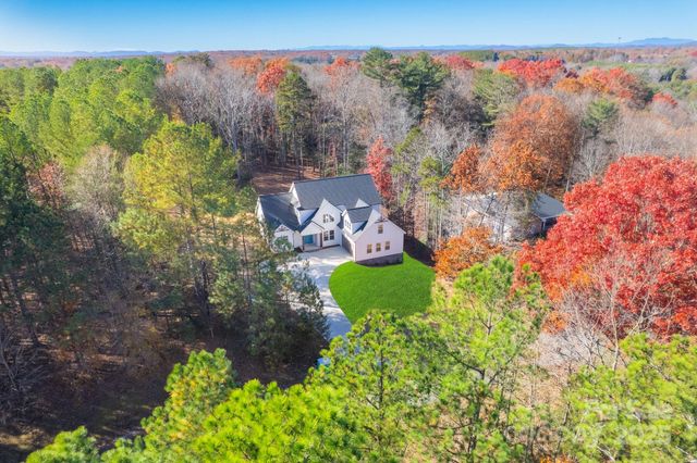 51 Windsor Drive, Taylorsville, NC 28681