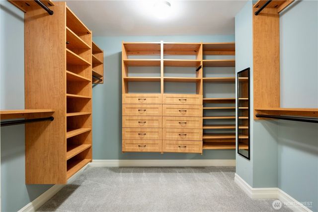 1528 NE 97th St, Seattle, WA 98115