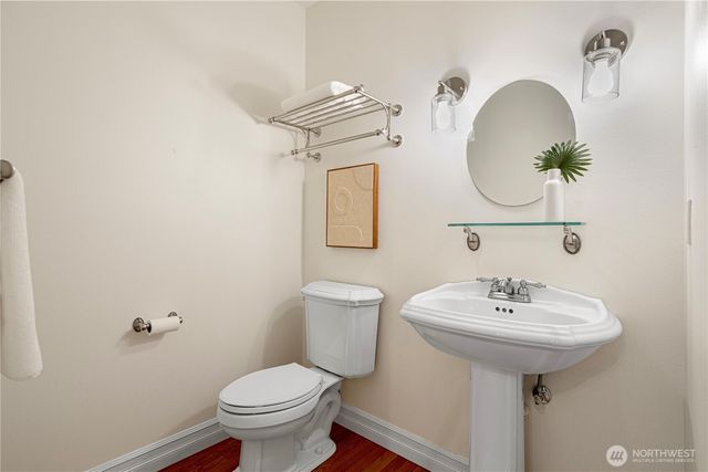 1528 NE 97th St, Seattle, WA 98115