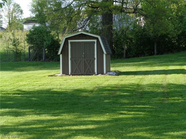 6105 Parknoll Street SW, Massillon, OH 44646