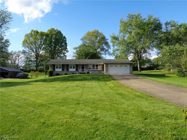 6105 Parknoll Street SW, Massillon, OH 44646