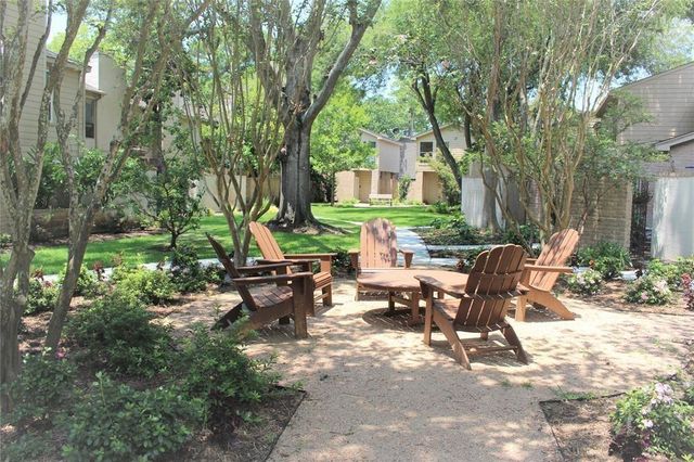 12625 Memorial Drive 127, Houston, TX 77024