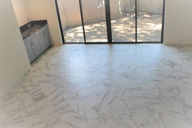 12625 Memorial Drive 127, Houston, TX 77024