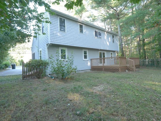 14 Packard St, Plymouth, MA 02360