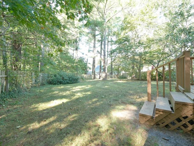 14 Packard St, Plymouth, MA 02360