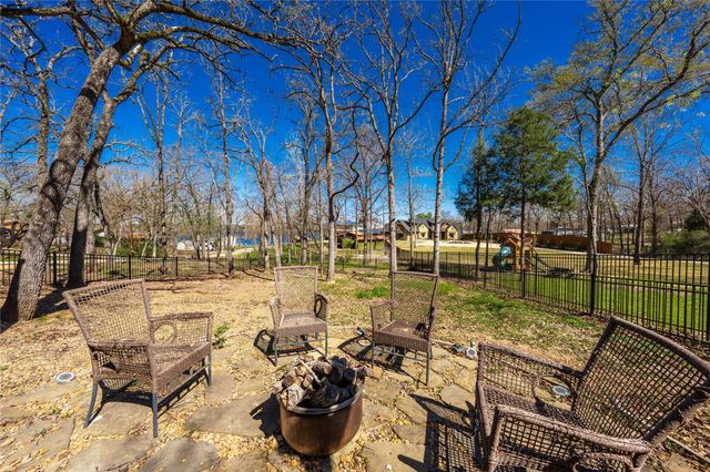 132 Mamie Drive, Malakoff, TX 75148