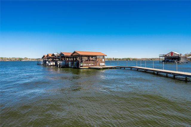 132 Mamie Drive, Malakoff, TX 75148