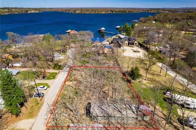 132 Mamie Drive, Malakoff, TX 75148