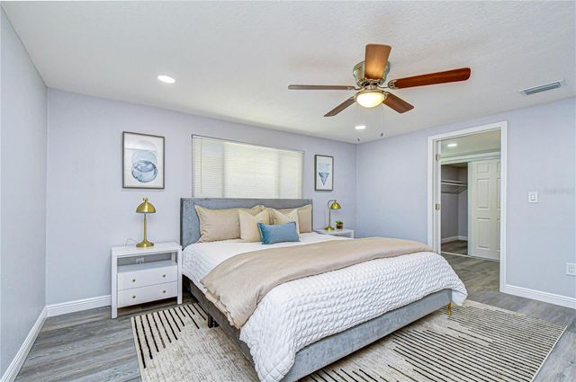 7235 15TH STREET N, St Petersburg, FL 33702