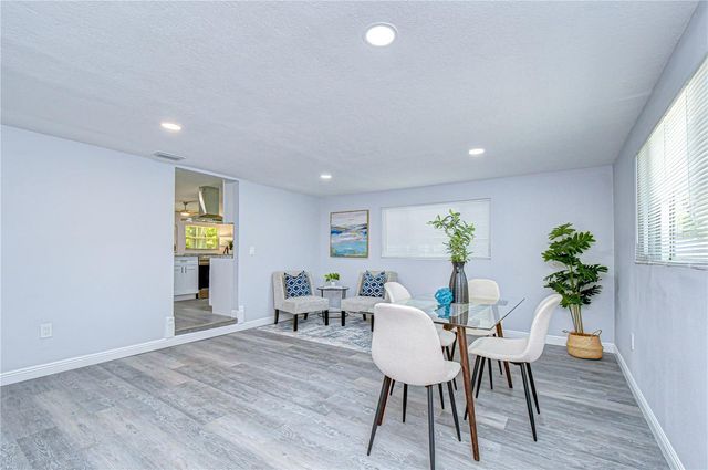 7235 15TH STREET N, St Petersburg, FL 33702