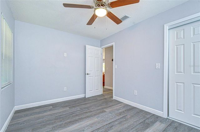 7235 15TH STREET N, St Petersburg, FL 33702