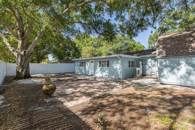 7235 15TH STREET N, St Petersburg, FL 33702