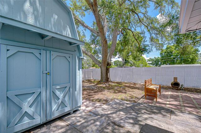 7235 15TH STREET N, St Petersburg, FL 33702