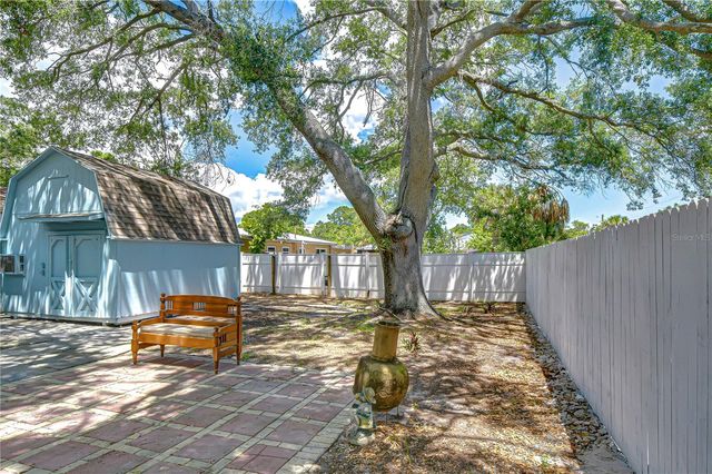 7235 15TH STREET N, St Petersburg, FL 33702