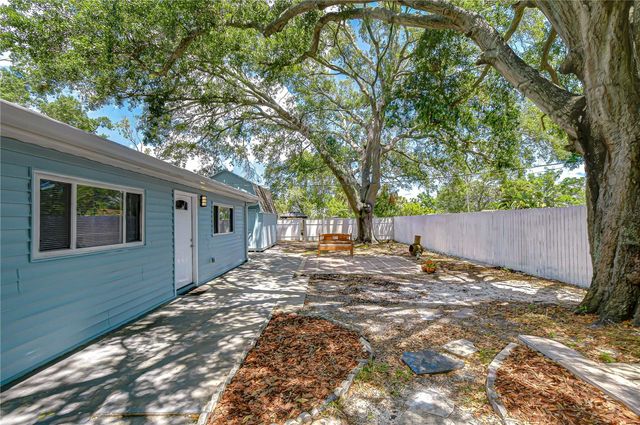 7235 15TH STREET N, St Petersburg, FL 33702
