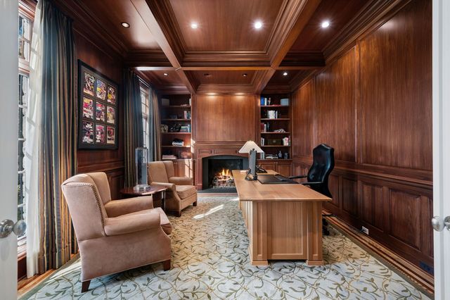 677 Greenleaf Avenue, Glencoe, IL 60022