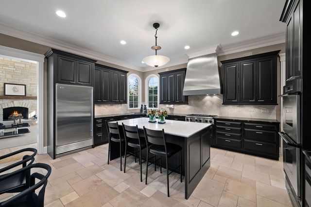 677 Greenleaf Avenue, Glencoe, IL 60022