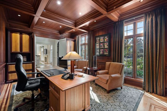 677 Greenleaf Avenue, Glencoe, IL 60022