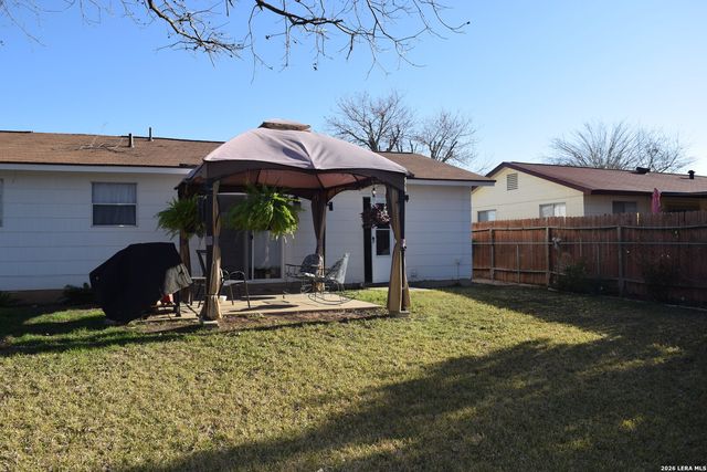 313 NELL DEANE BLVD, Schertz, TX 78154