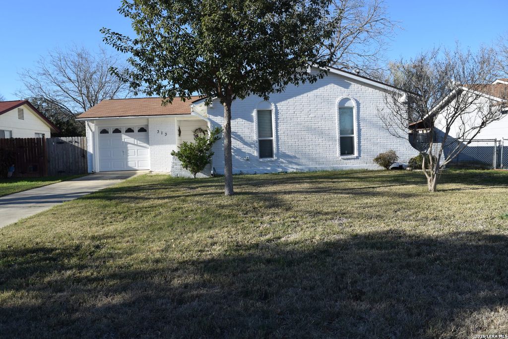 313 NELL DEANE BLVD, Schertz, TX 78154