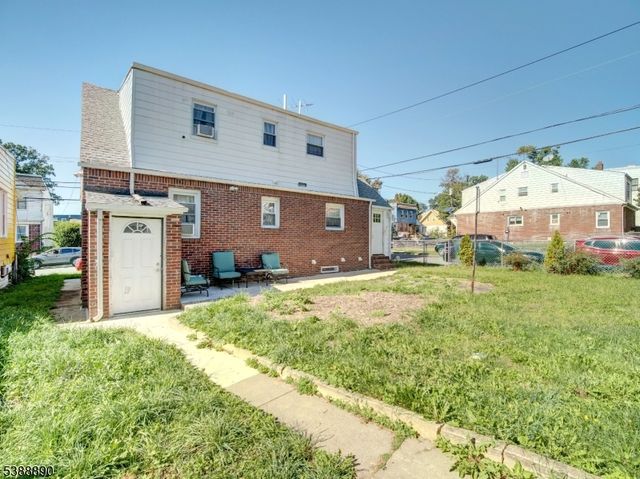 36 Orchard Pl, Irvington Twp., NJ 07111