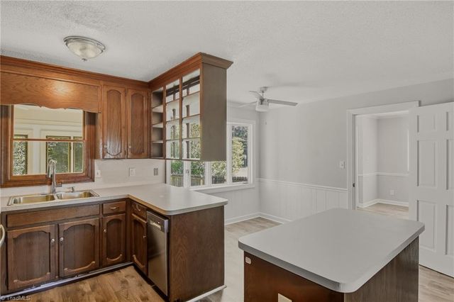1233 Guilford College Road, Jamestown, NC 27282