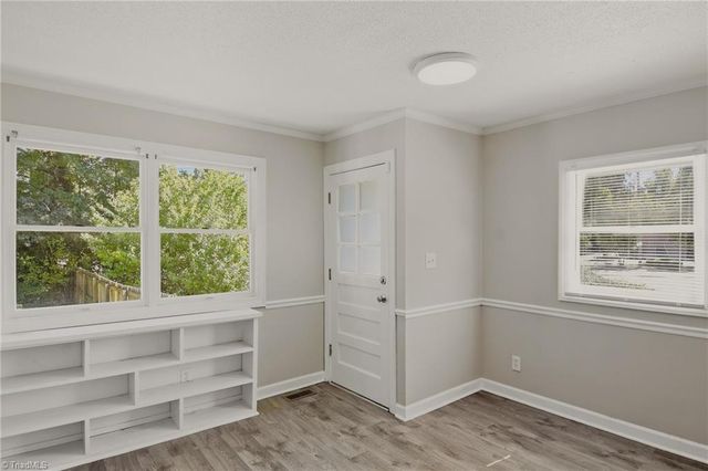 1233 Guilford College Road, Jamestown, NC 27282