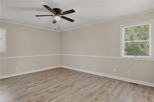 1233 Guilford College Road, Jamestown, NC 27282