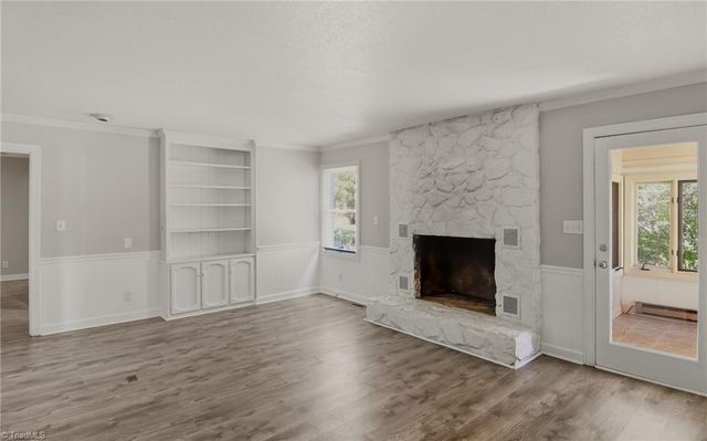 1233 Guilford College Road, Jamestown, NC 27282