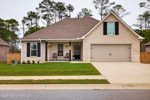 6932 Osprey Drive, Ocean Springs, MS 39564