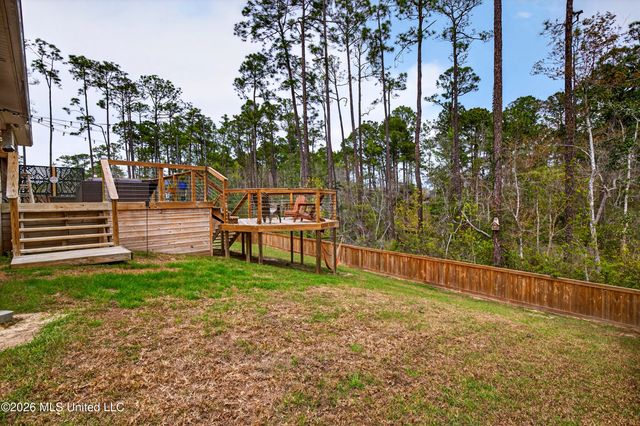 6932 Osprey Drive, Ocean Springs, MS 39564