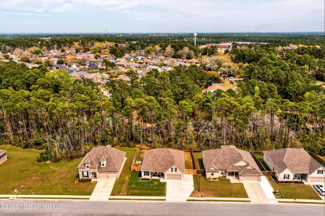 6932 Osprey Drive, Ocean Springs, MS 39564