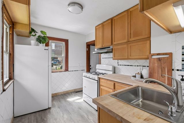 3823 Dupont Avenue N, Minneapolis, MN 55412
