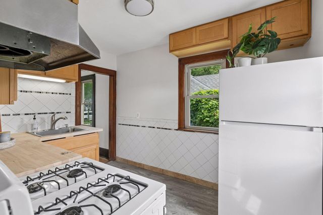 3823 Dupont Avenue N, Minneapolis, MN 55412