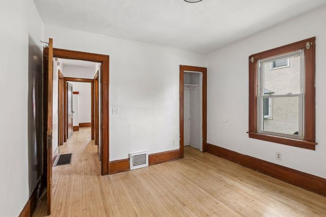 3823 Dupont Avenue N, Minneapolis, MN 55412