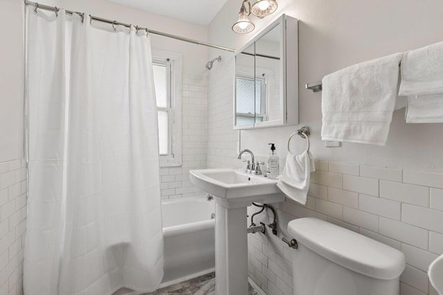 3823 Dupont Avenue N, Minneapolis, MN 55412