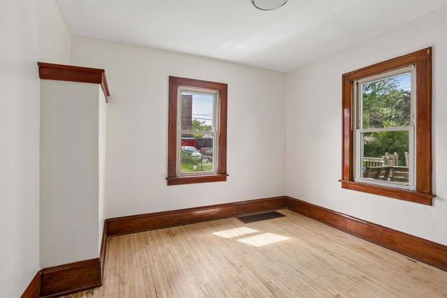 3823 Dupont Avenue N, Minneapolis, MN 55412