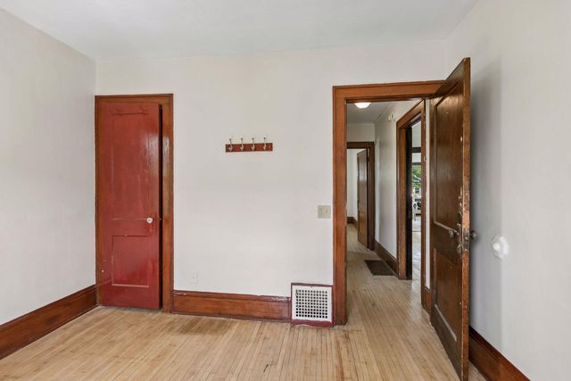 3823 Dupont Avenue N, Minneapolis, MN 55412