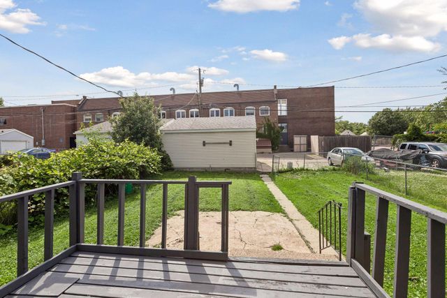 3823 Dupont Avenue N, Minneapolis, MN 55412