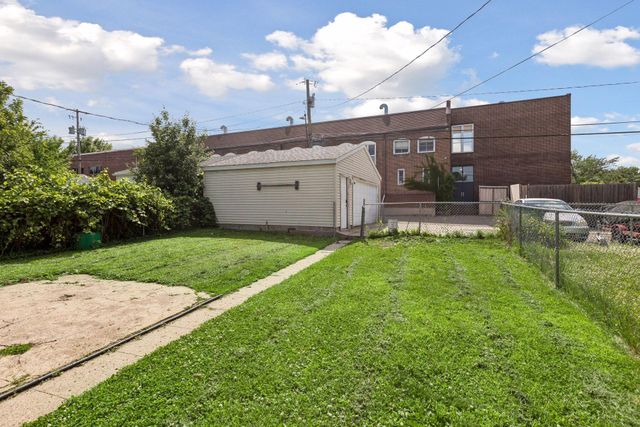 3823 Dupont Avenue N, Minneapolis, MN 55412
