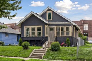 3823 Dupont Avenue N, Minneapolis, MN 55412
