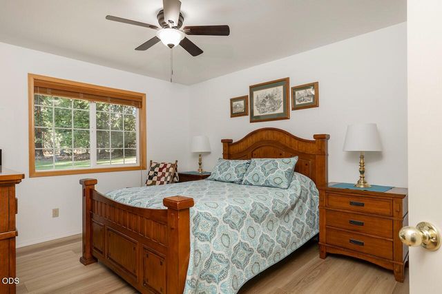 366 Springbrook Drive, Grants Pass, OR 97527