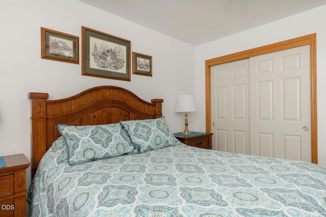 366 Springbrook Drive, Grants Pass, OR 97527