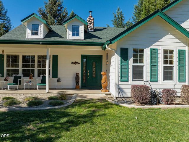 366 Springbrook Drive, Grants Pass, OR 97527
