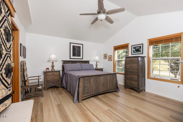 366 Springbrook Drive, Grants Pass, OR 97527